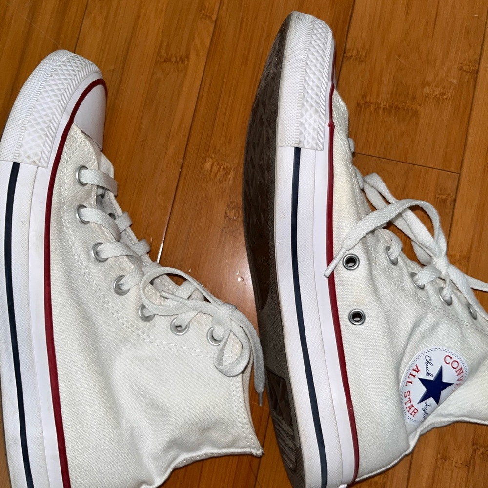 White high top converse/ size 7.5/ fairly new!